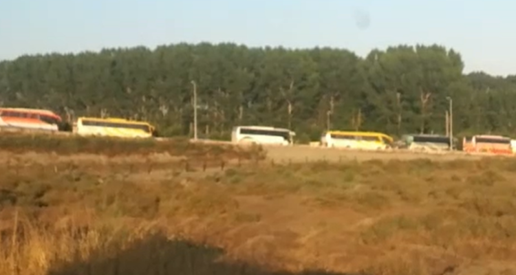 Transportistas bloquean acceso al proyecto MAPA y generan congestión en la Ruta 160.