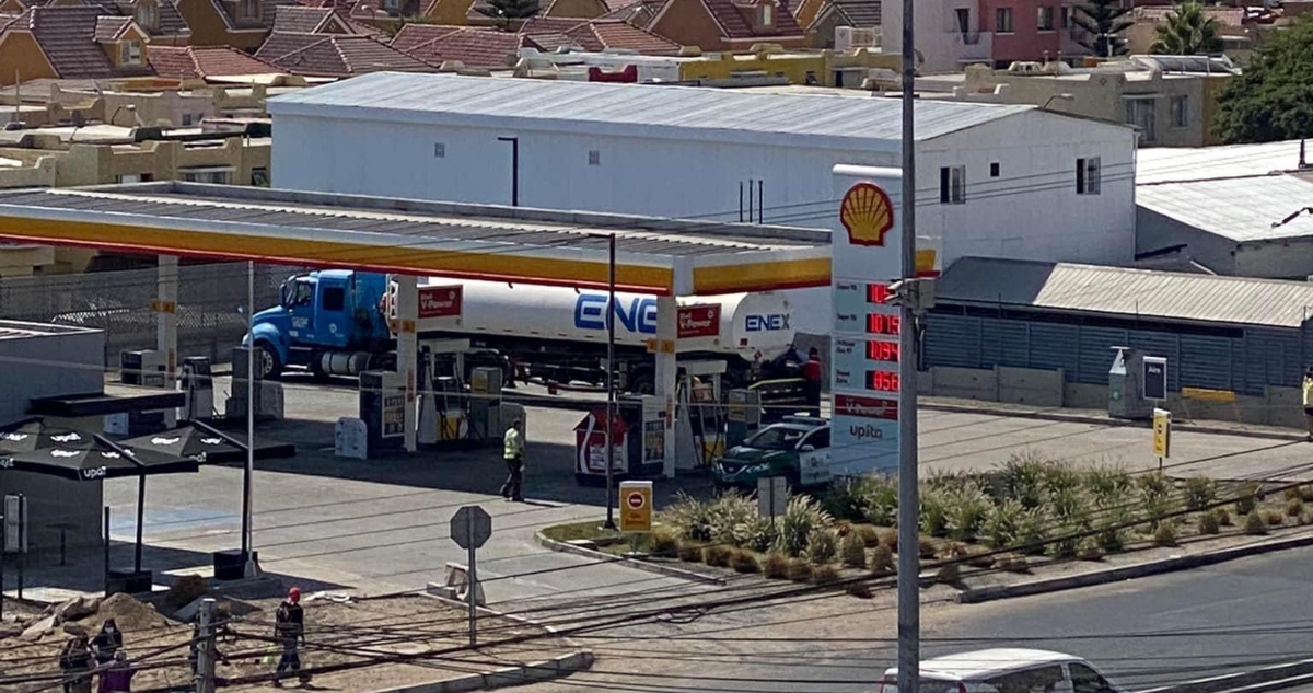 Abastecen a bencineras de Antofagasta