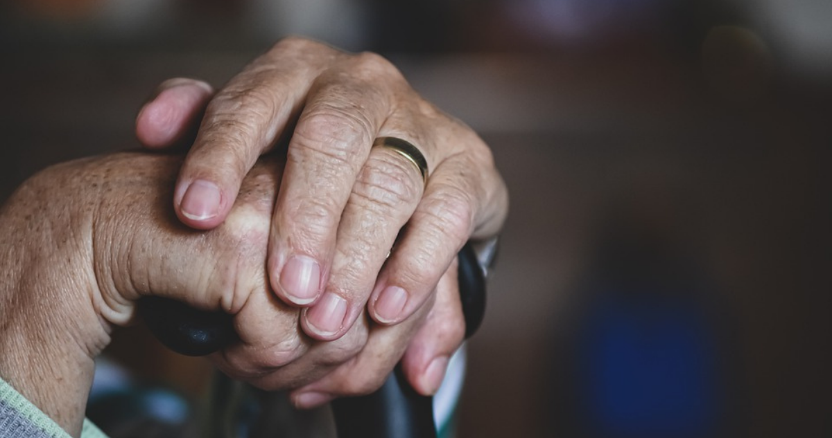 Conserje de 80 años demanda no pago de indemnización-