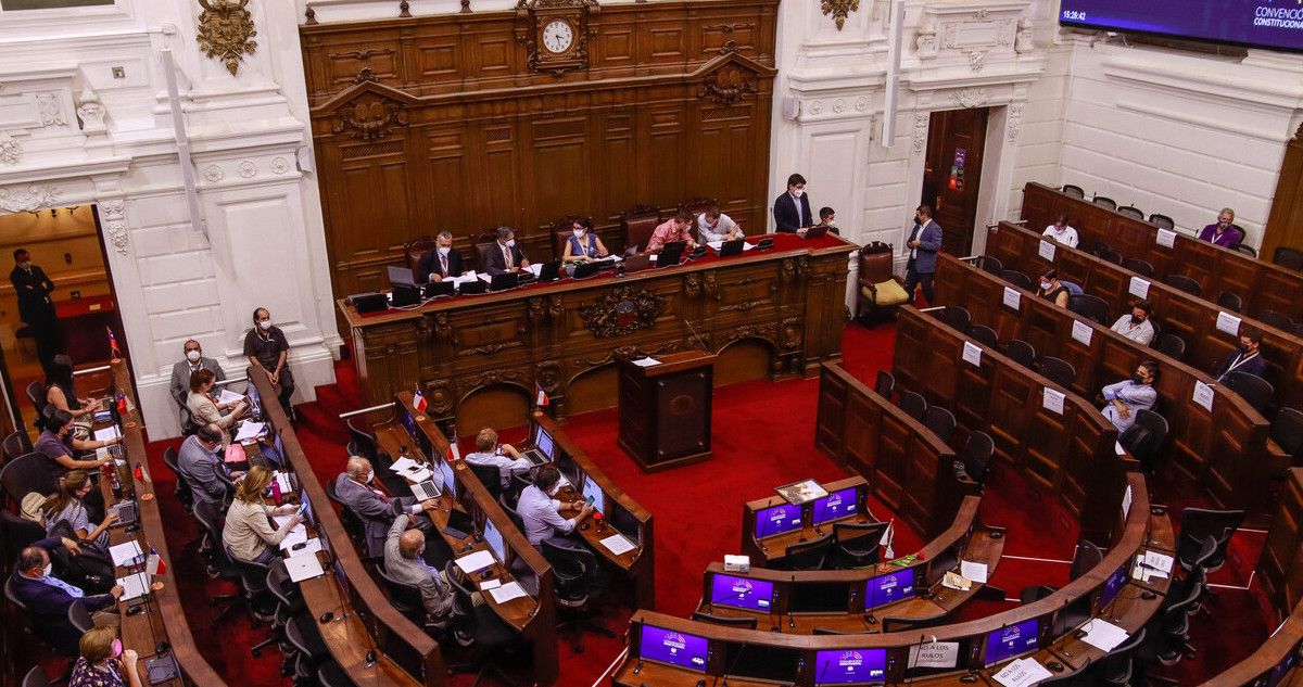 Los “amarillos” de Chile alzan la voz frente a la Convención: El país quiere reformas, no revolución