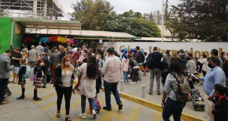 Ya comenzó el año escolar en la región Metropolitana: colegio de Las Condes inició sus clases