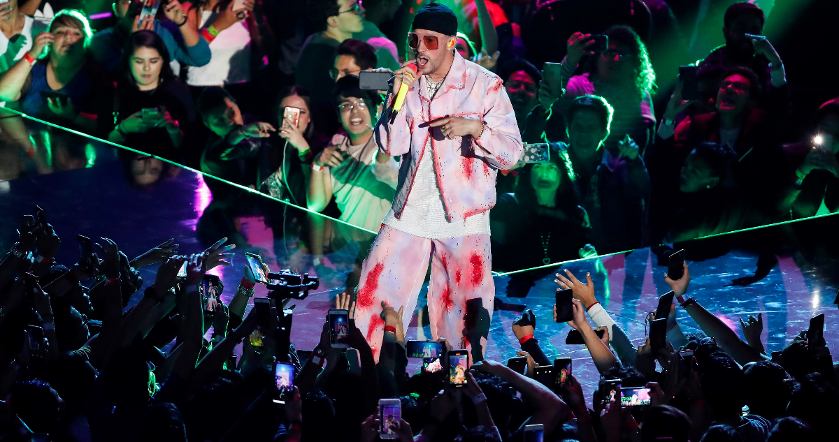 El cantante Bad Bunny presentándose en México. Las entradas para el concierto de Bad Bunny en Chile se vendieron en menos de dos horas.
