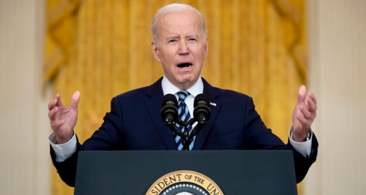 Biden defiende sanciones a Rusia: una alternativa militar “sería la Tercera Guerra Mundial”
