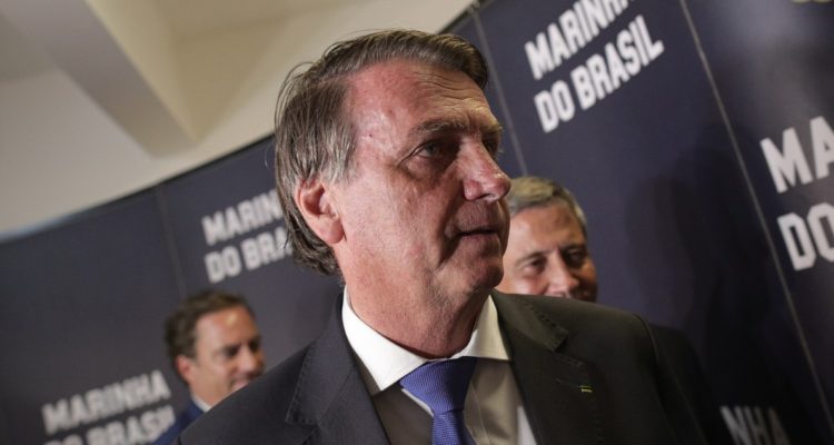 En medio de la tensión con Ucrania: Bolsonaro confirma viaje a Rusia para reunirse con Putin