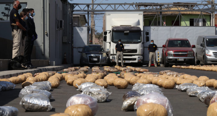 Carabineros desvincula y confirma sanciones para funcionarios detenidos tras decomiso de droga
