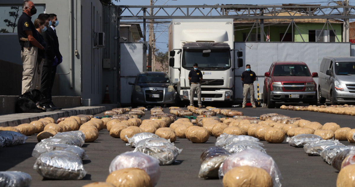 Carabineros desvincula y confirma sanciones para funcionarios detenidos tras decomiso de droga