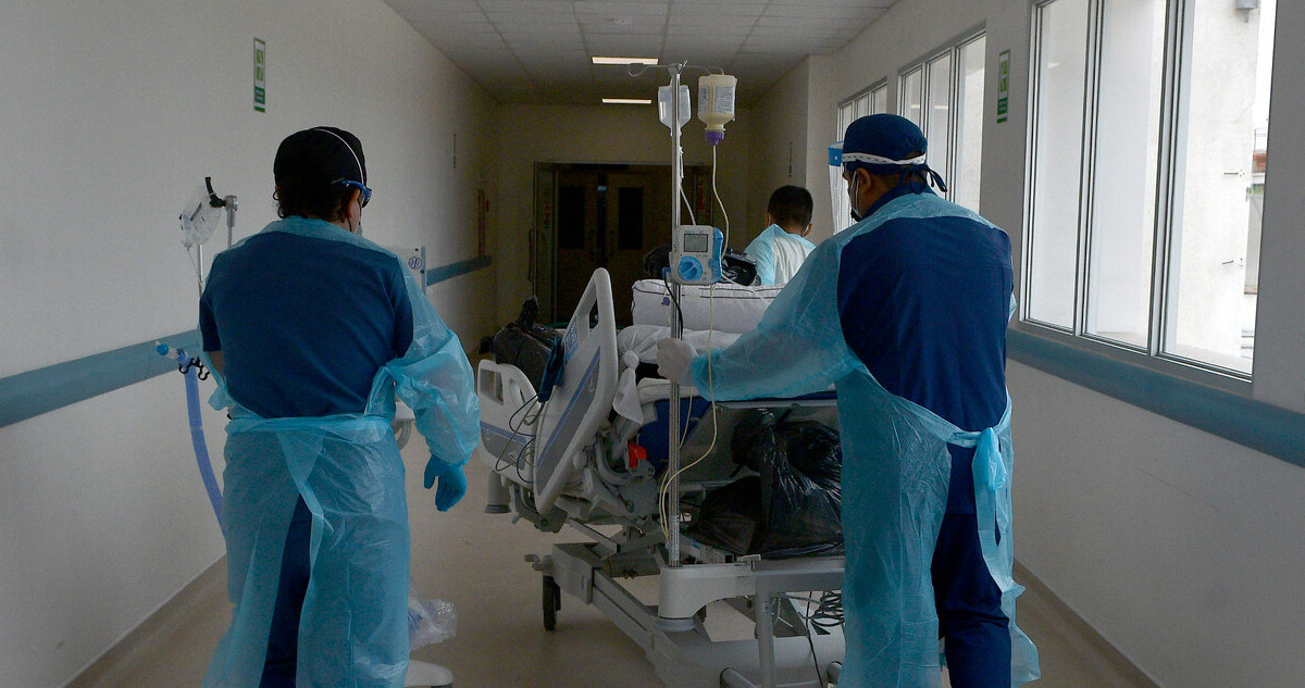 Chile reporta 30 mil casos nuevos de covid-19 y aumentan a 915 los hospitalizados en UCI