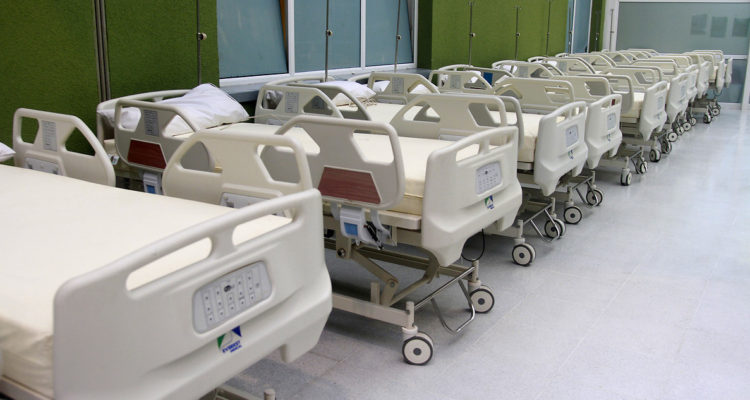 Cuestionan cierre del hospital de campaña en Puerto Montt ante aumento de contagios