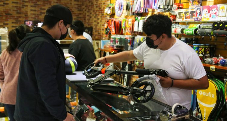 El desempleo en Chile llega a 7,3% con 3 sectores económicos impulsando expansión de los ocupados