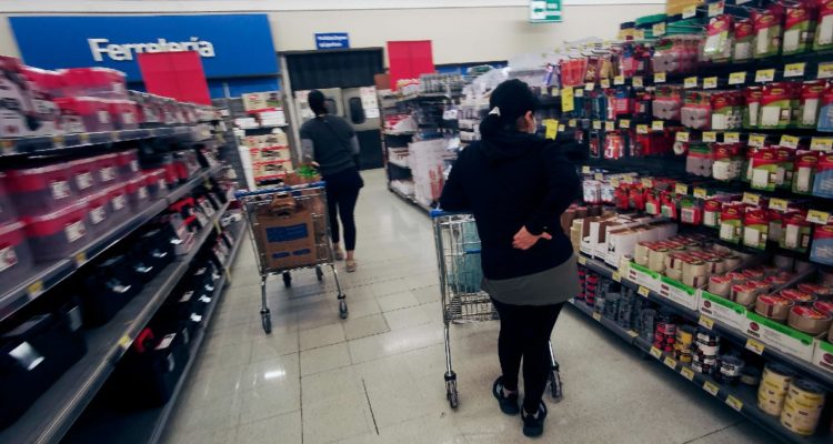 Ventas minoristas se aceleran en las dos últimas semanas de enero