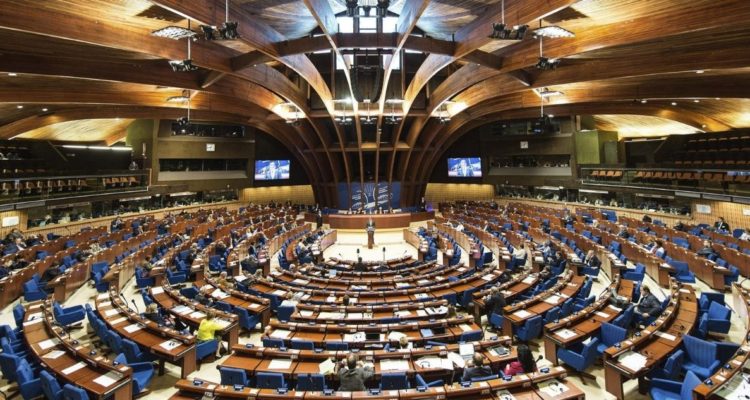 Consejo Europeo suspende a Rusia