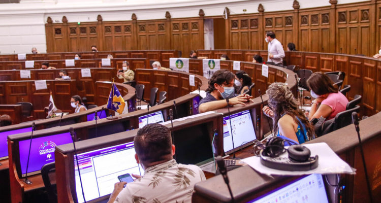 Convencionales se abren a propuesta de reducir intervenciones para acelerar trabajo de la Convención