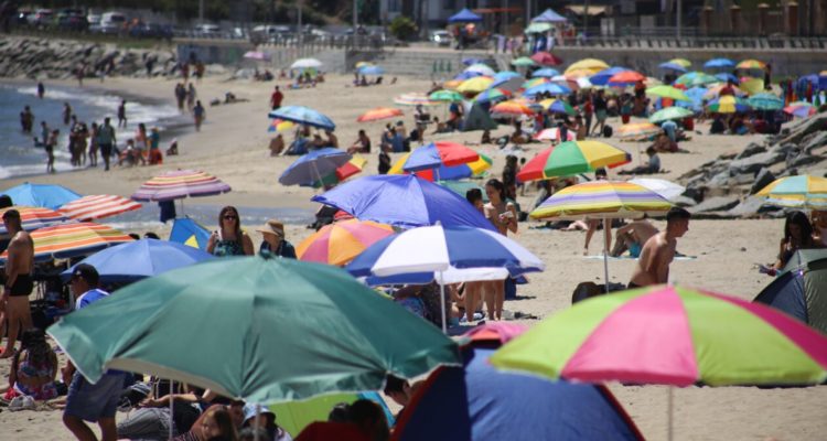 Chile suma 30.398 nuevos casos de covid-19 y 151 fallecidos por la pandemia