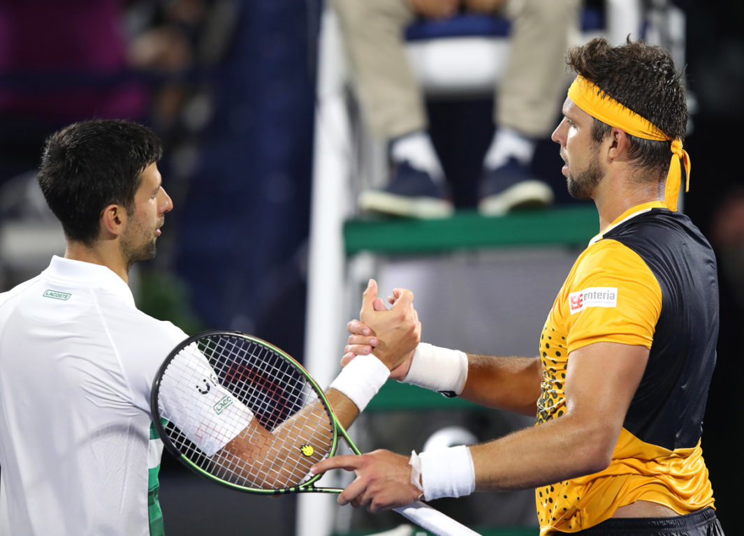 Djokovic cae en Dubái y pierde el 1