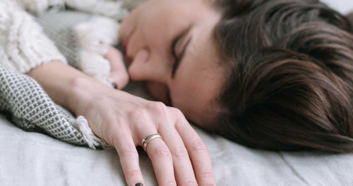 Dormir poco aumenta considerablemente tu riesgo de cáncer