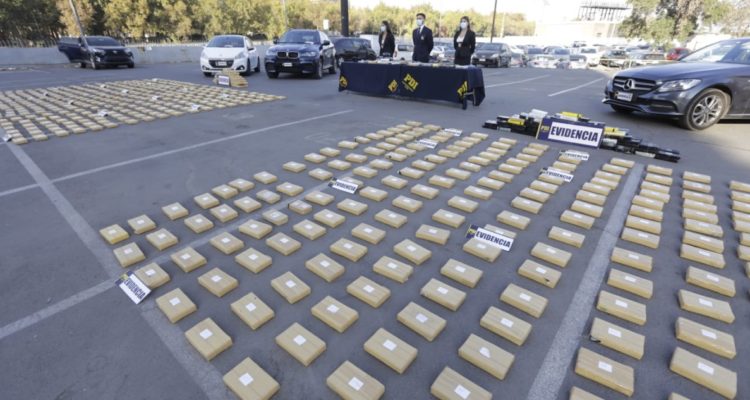 7 detenidos tras incautación de tonelada de droga en la RM: entre ellos una funcionaria municipal