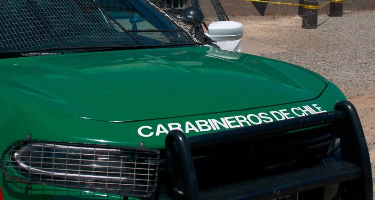 Dos adolescentes y una adulta detenidos por encerrona en Vitacura: iban en taxi robado