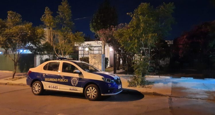 Familia es víctima de asalto en Ñuñoa