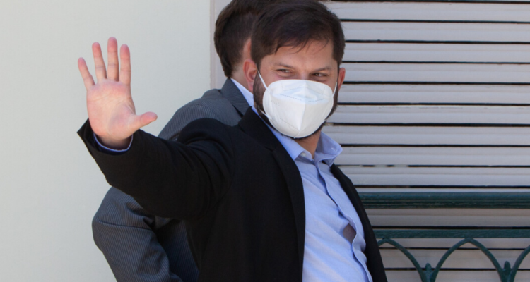 Visita de Gabriel Boric a Juan Fernández