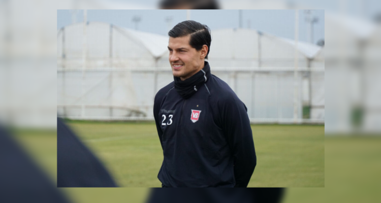 Miiko Albornoz fichó por club de Dinamarca
