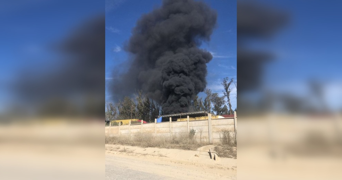 Incendio en Parque Industrial de Placilla