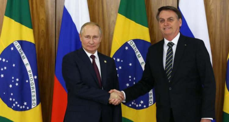 Pese a crisis con Ucrania y tensiones con EEUU, Jair Bolsonaro vista a su amigo Vladimir Putin