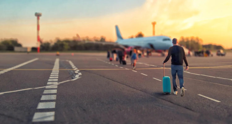 Mauricio Macri advierte un aluvion de migrantes argentinos debido a la mala situación del país