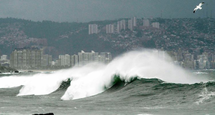 Aviso de marejadas en Valparaíso