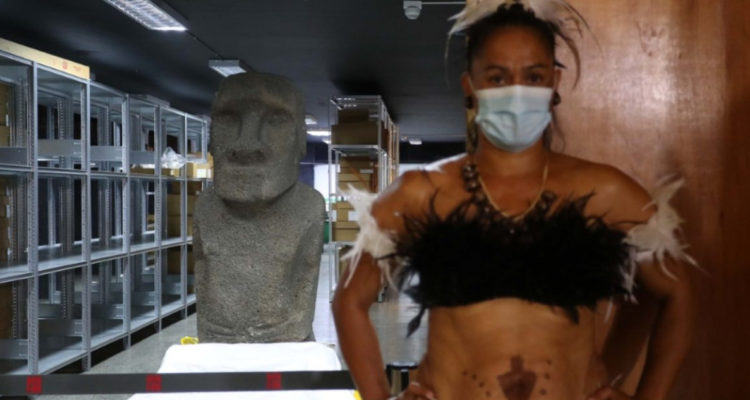 Comienza traslado del Moai Tau a Rapa Nui tras estar desde 1878 en Museo Nacional de Santiago