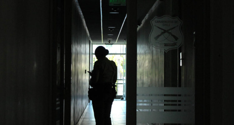 PDI investiga muerte de un detenido en retén de Carabineros de Pelluhue