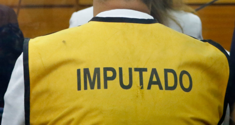 mujer habría pagado para asesinar a su padrino