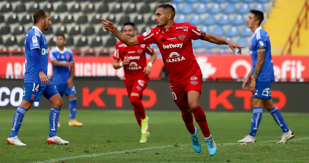Ñublense derrotó a la U en Talcahuano