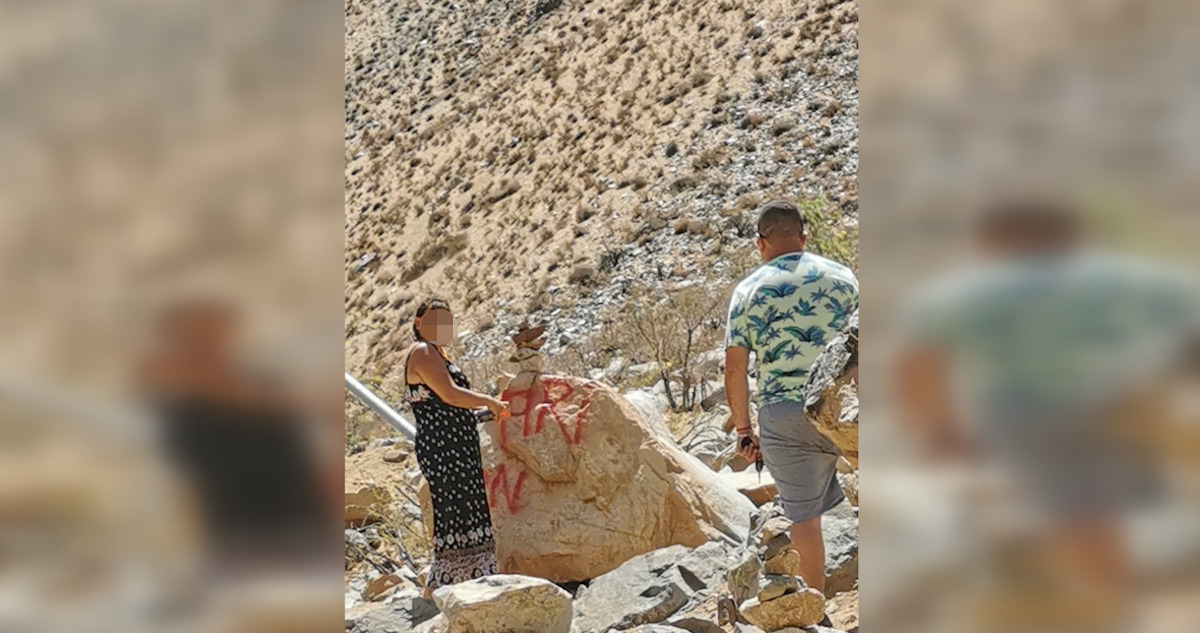 Sorprenden a pareja rayando con spray rocas en cerros del Valle del Elqui