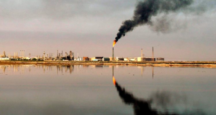 El petróleo Brent escala a máximos en 8 años ante las tensiones Rusia-Ucrania