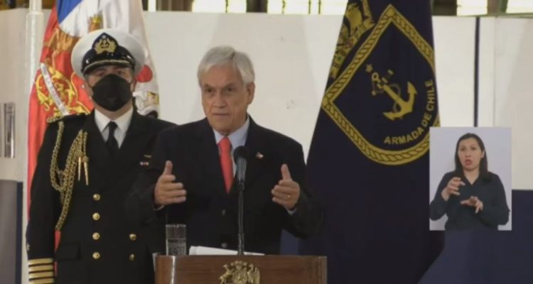 Piñera buque armada