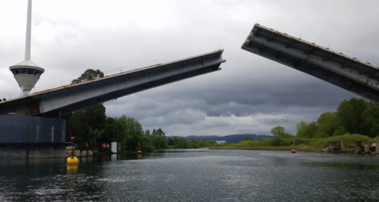 Piden ampliar ángulo definitivo de puente Cau Cau