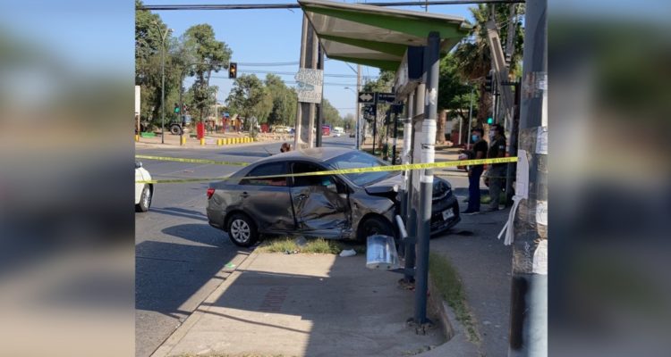 Persecución tras robo a salida de banco en Macul