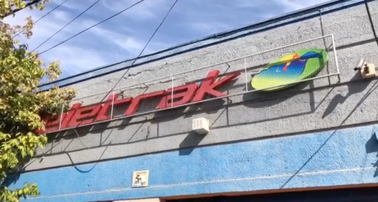 Asaltan sucursal de Teletrack en Cerro Navia: delincuentes incluso apostaron antes del robo