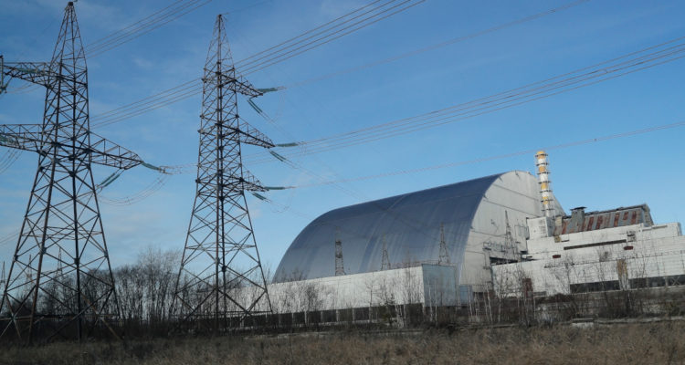 Fuerzas rusas atacaron la central nuclear de Chernóbil según acusó presidente de Ucrania