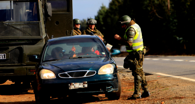 Control policial en carretera