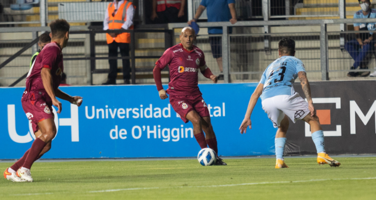 Ivo Basay y Chupete Suazo: Protagonista niega pelea en La Serena