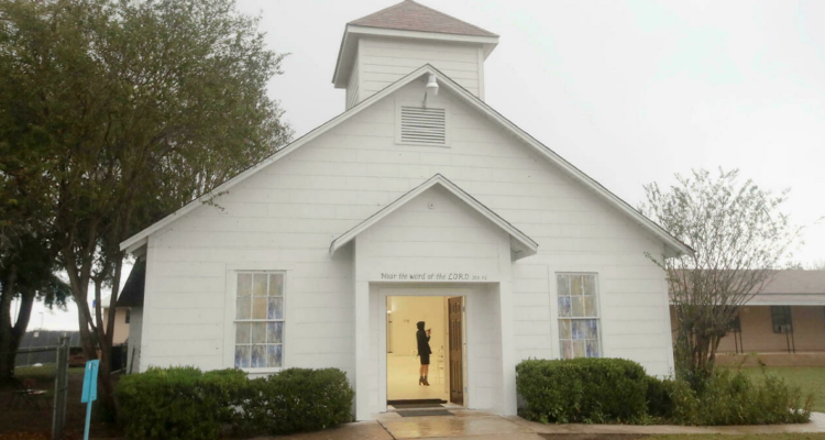 La iglesia en Texas donde ocurrió el tiroteo.