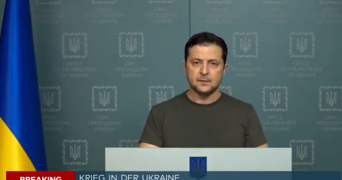Intérprete llora con discurso de Zelensky