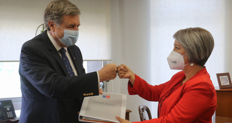 Pensiones y recuperación de empleos marcaron reunión entre Patricio Melero y Jeanette Jara