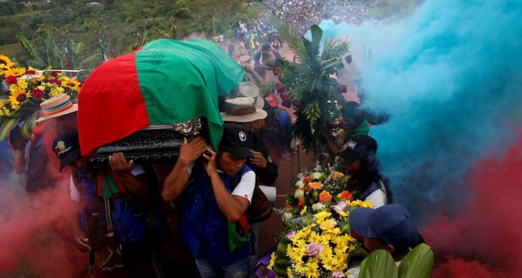 Un funeral en una zona rural de Colombia.