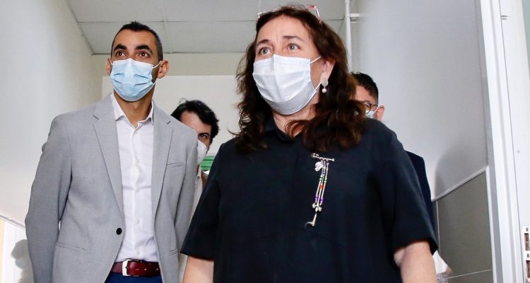 Autoridades Minsal reportan 12 mil nuevos casos de covid-19 y casi 60 mil activos por cuatro día consecutivo