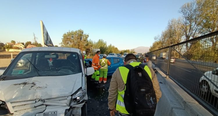 Cinco vehículos y una moto protagonizaron accidente múltiple en la Ruta 68