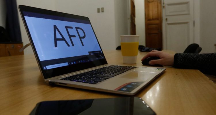 Reportan que multifondos de pensiones en Chile están recibiendo golpes por conflicto Rusia-Ucrania