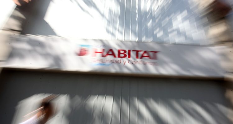 AFP Habitat apela ante orden de suspender publicidad y pide “libertad de opinión y de información”