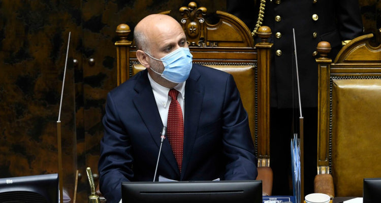 Álvaro Elizalde (PS) fue elegido como presidente del Senado con mayoría aplastante